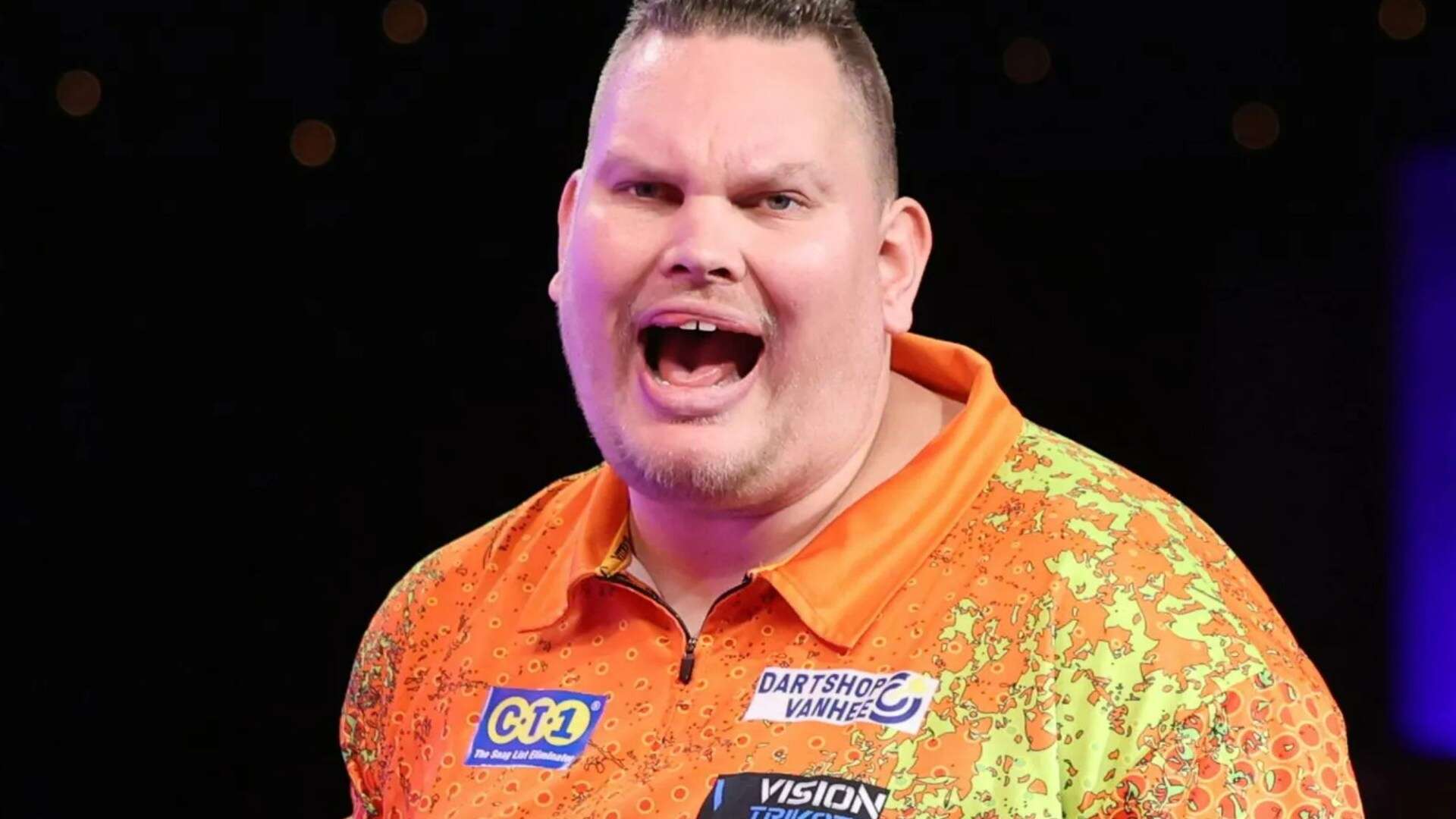 'If Ron really farts, you don't get back up' - Darts ace has say on 'fartgate' feud