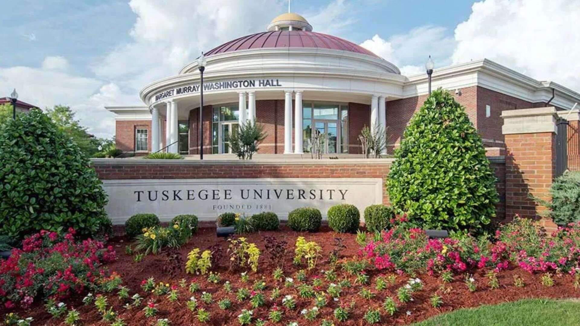 One dead and several injured in shooting at Alabama's Tuskegee University