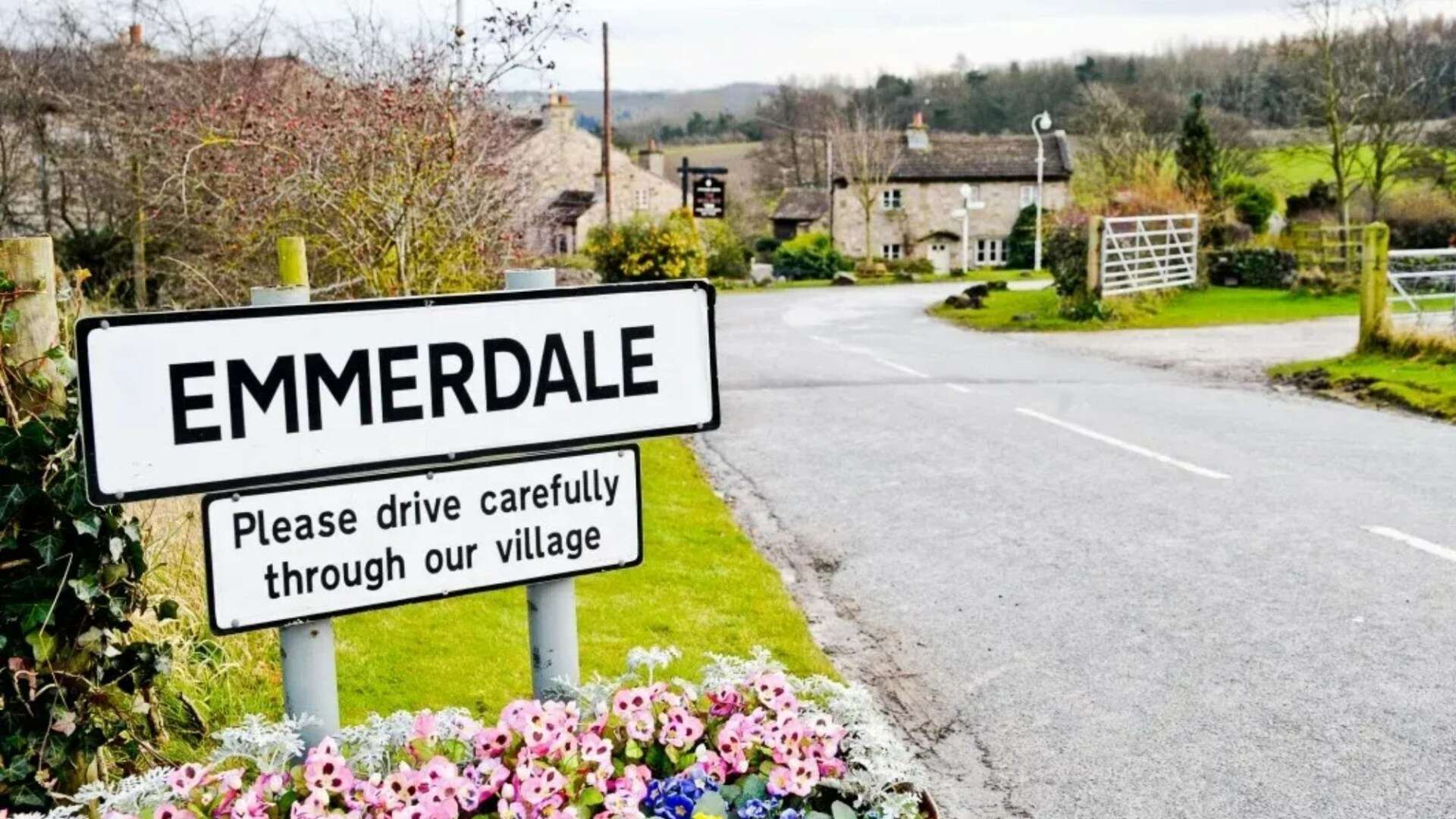 Emmerdale airs shock return for killer as the Dales residents are left spooked