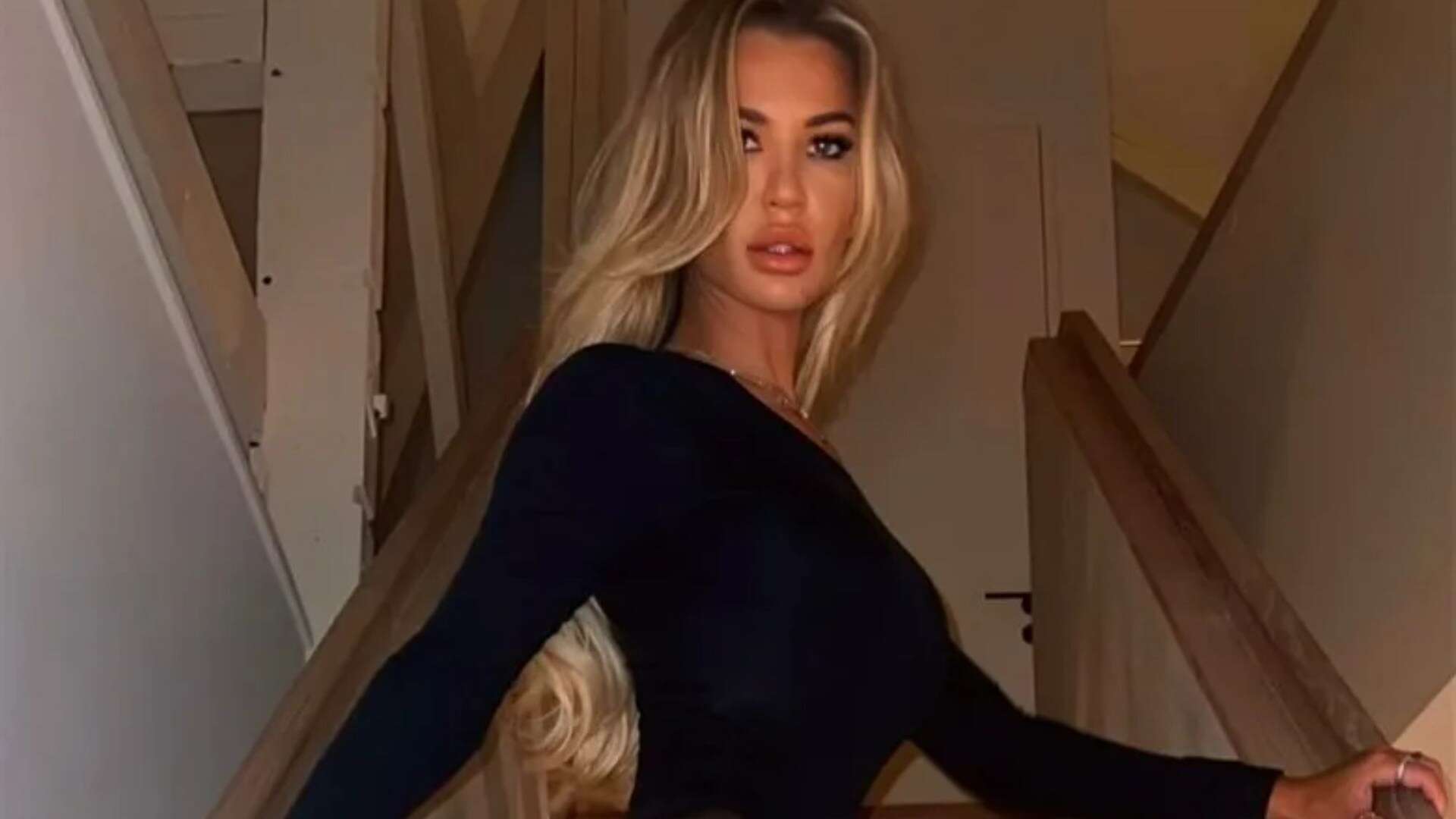 Christine McGuinness looks incredible as she strips off to tights