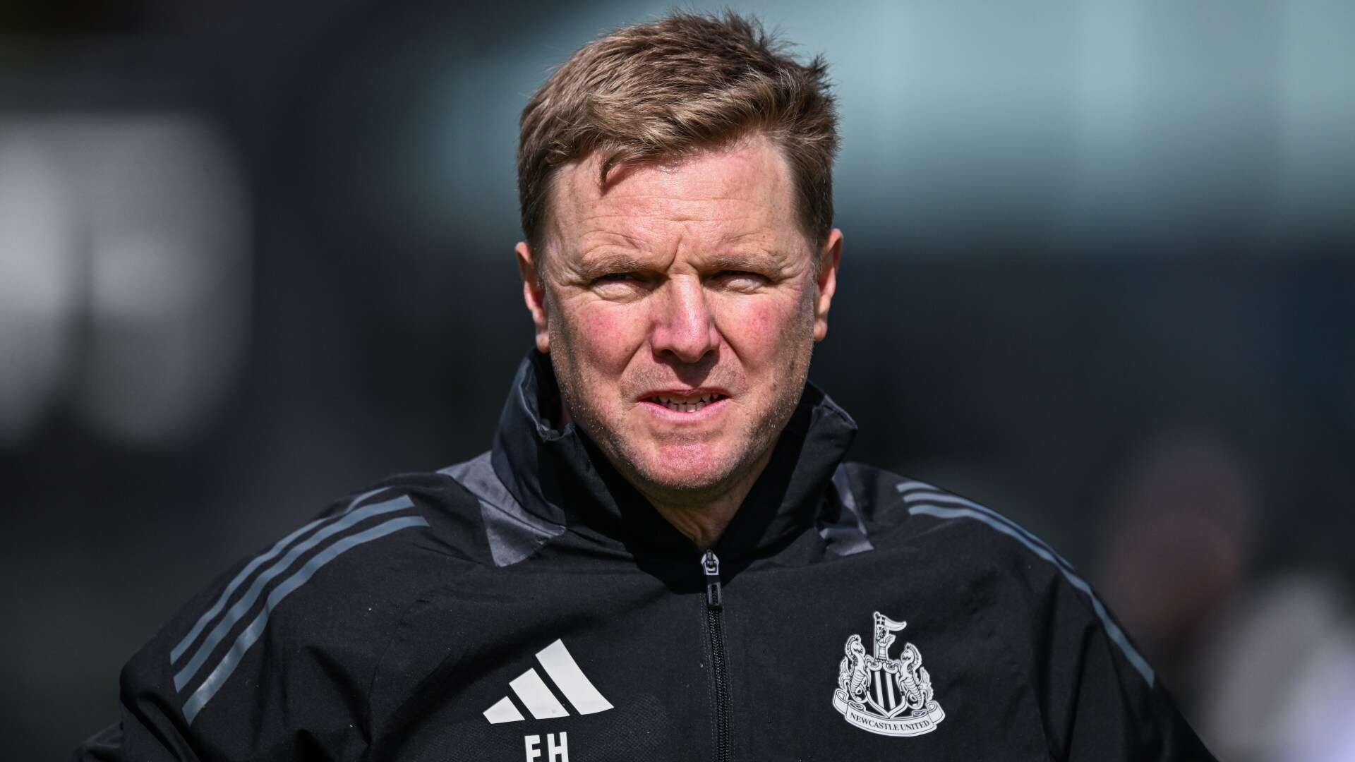 Howe reveals he hasn't spoken to Newcastle director since slamming strategy