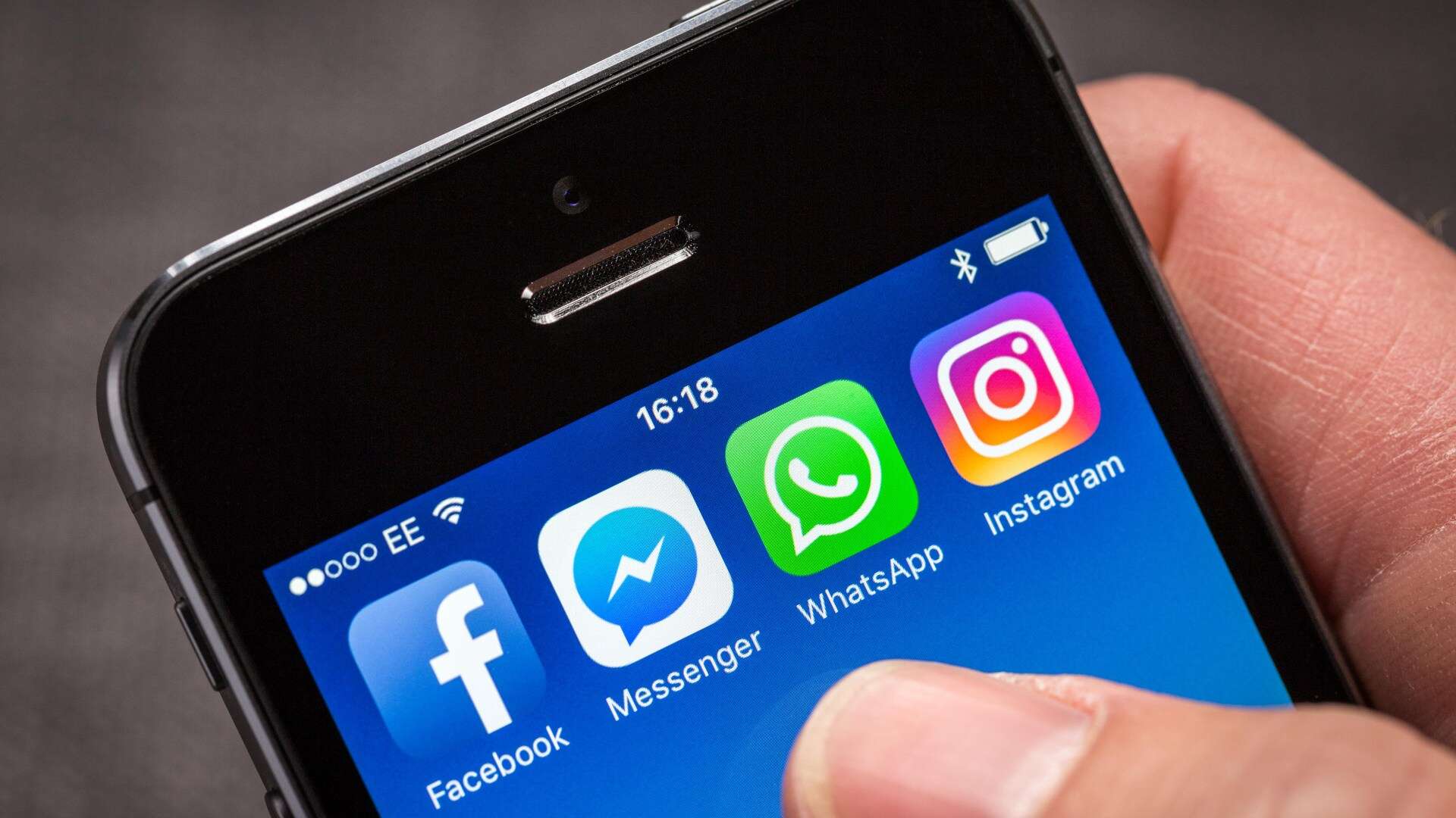 Surprise WhatsApp change means you can finally use Facebook & Instagram LESS