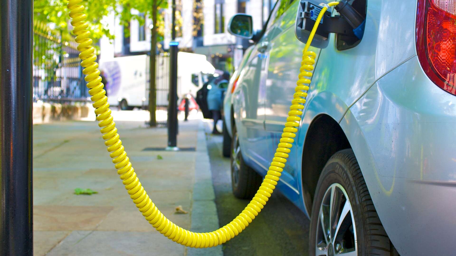 What to do if your electric car breaks down