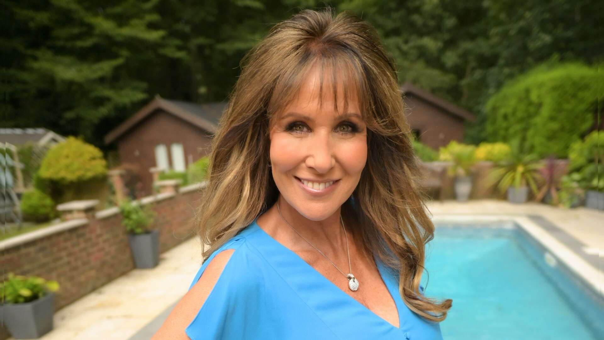 Linda Lusardi reveals incredible before and after pics of £3k facelift at 66