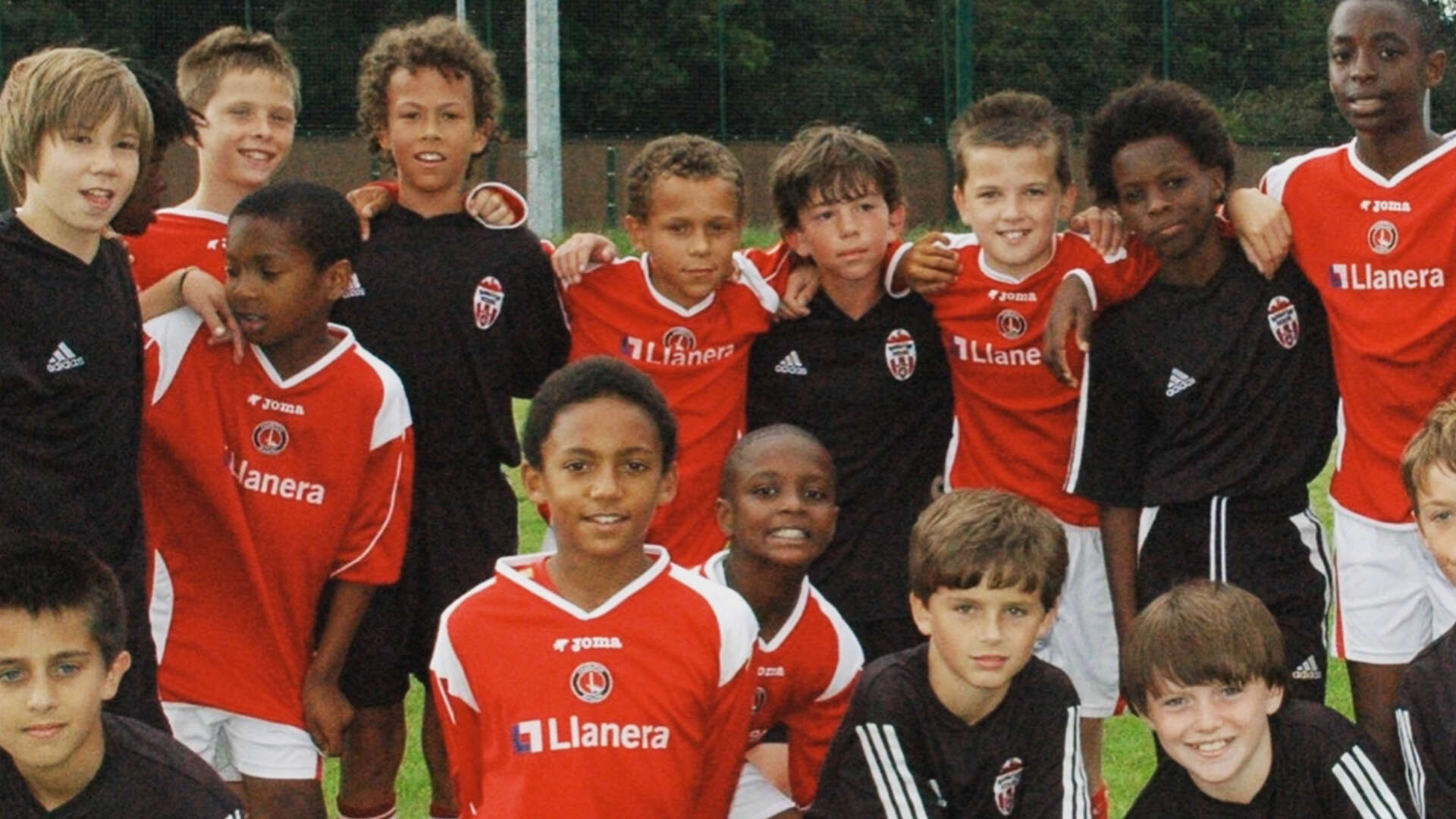 Incredible throwback pic shows Hollywood superstar playing against Joe Gomez