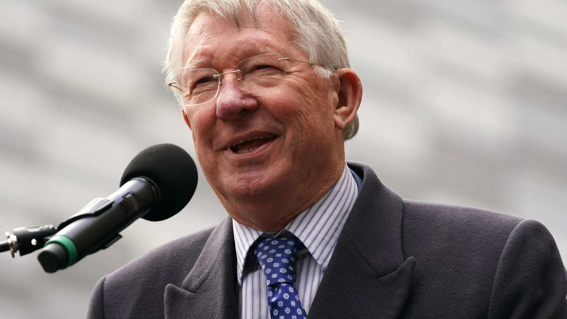 Sir Alex Ferguson reveals he snubbed Arsenal and Tottenham before Man Utd