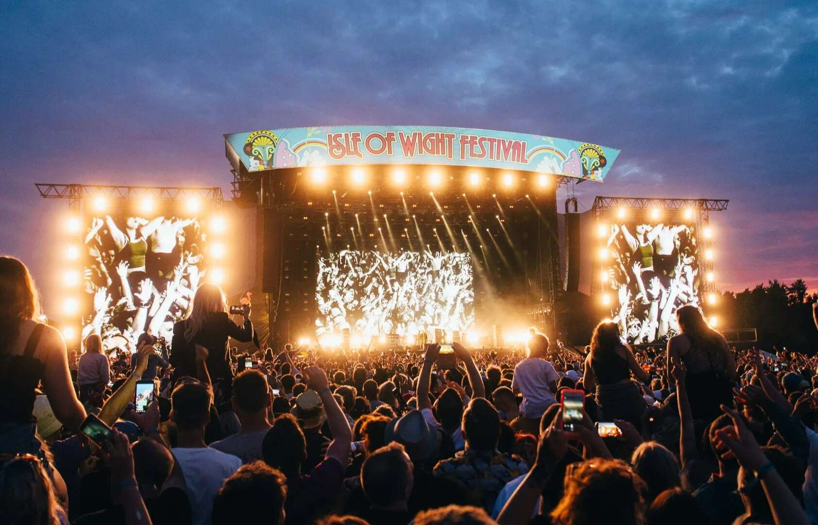 US superstar & Brit rock legends revealed as Isle Of Wight 2025 headliners