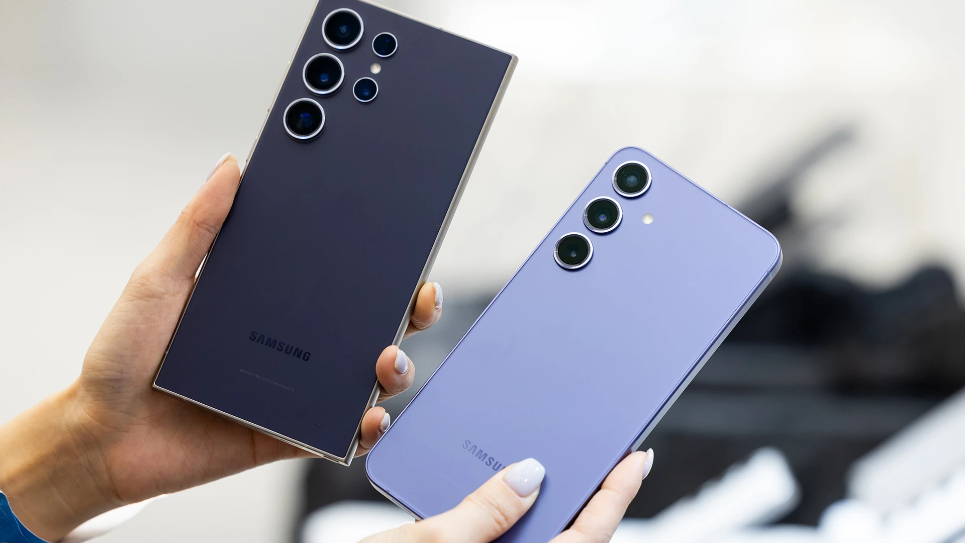 Scrapped Samsung phone perk 'costing fans money every month', upset owners rage