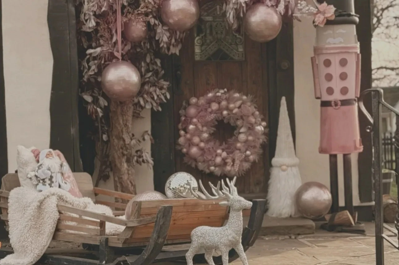 Stacey Solomon shows off epic Christmas front door complete with SLEIGH