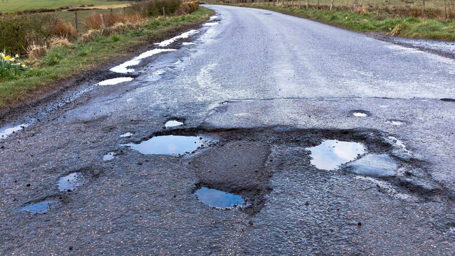 Fury as pothole damage hits one in four drivers but less than 20% get any compo