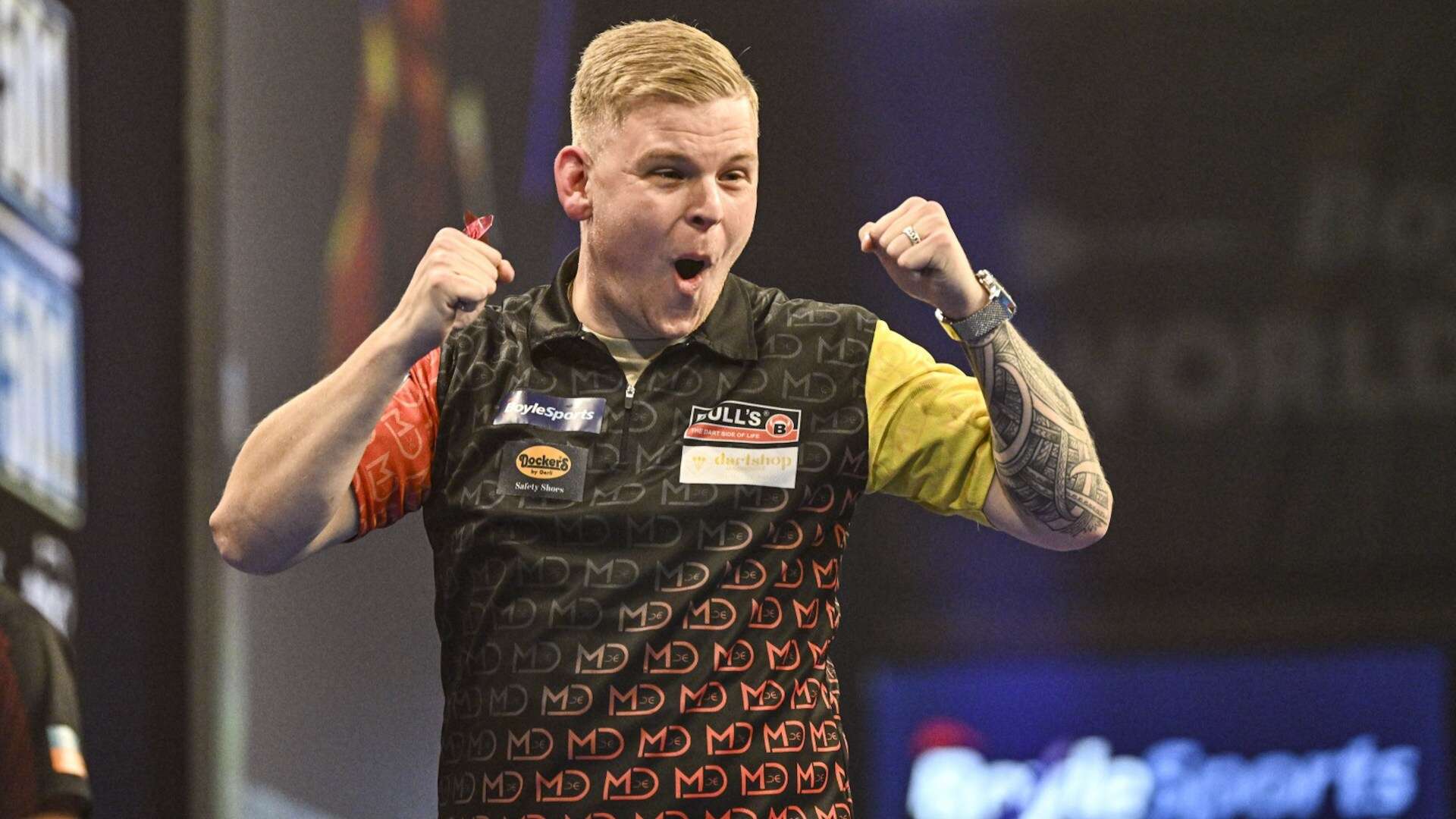 Incredible 100-1 darts underdog who stunned Luke Humphries thrashes Danny Noppert