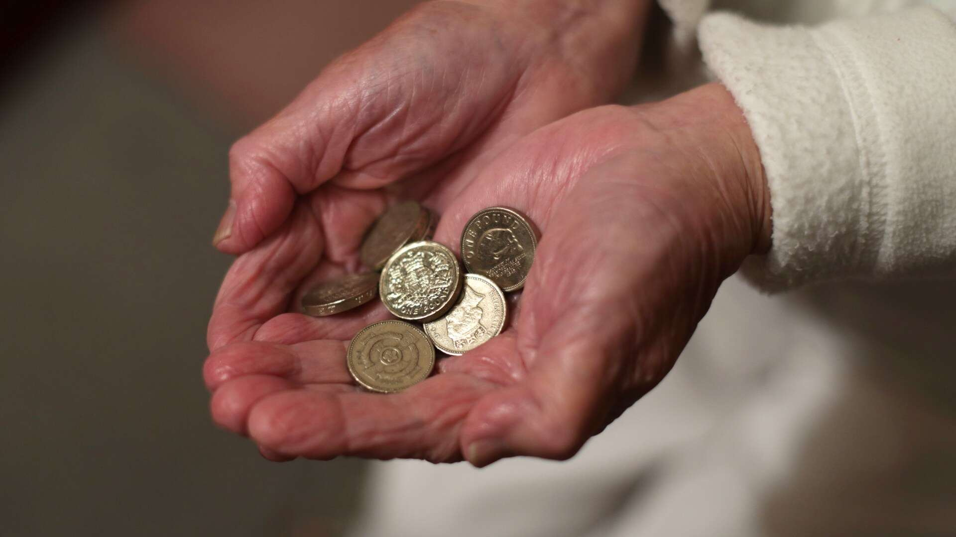 Thousands of pensioners set to miss out on Winter Fuel Payment to get £175 cash