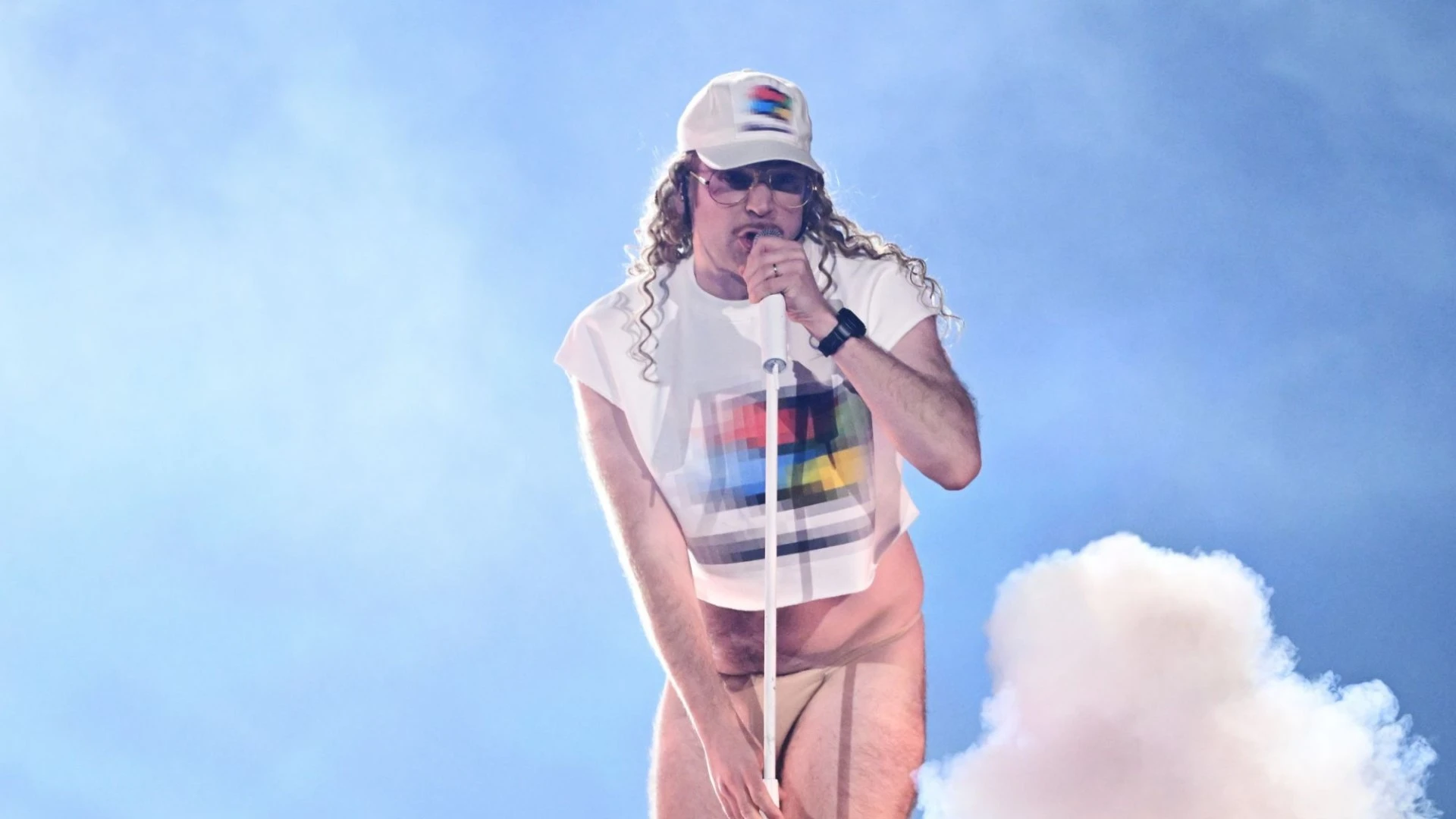 Eurovision fans shocked as Finland's entry appears naked during performance