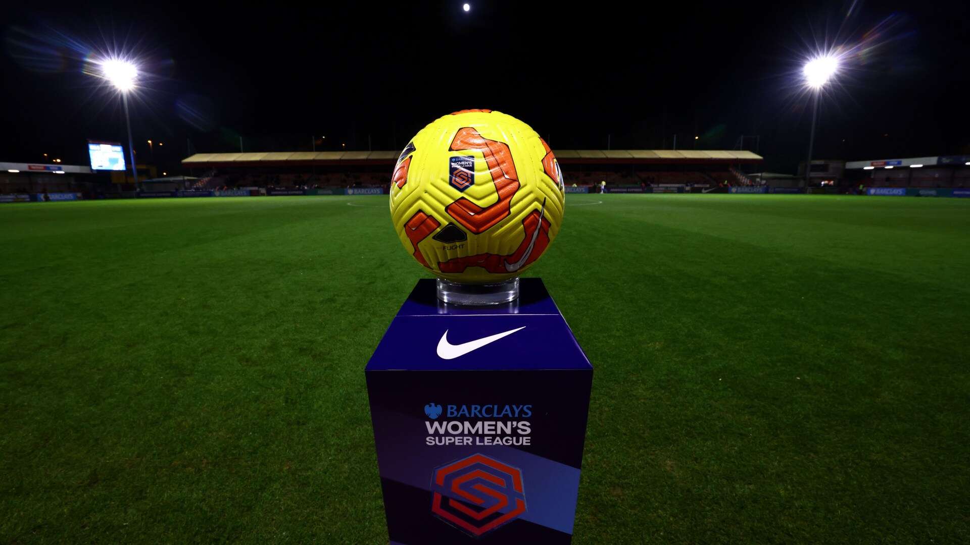 WSL clash suspended after medical emergency as players forced to leave pitch