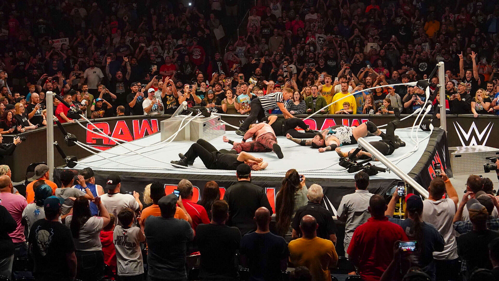 WWE ring COLLAPSES leaving 'bodies everywhere' as pundits and fans scream