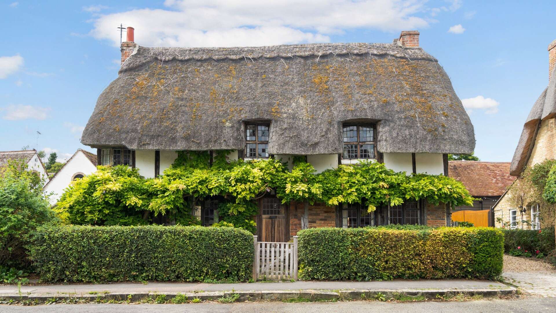 Idyllic cottage from legendary ITV thriller on sale… can you guess show it's from?