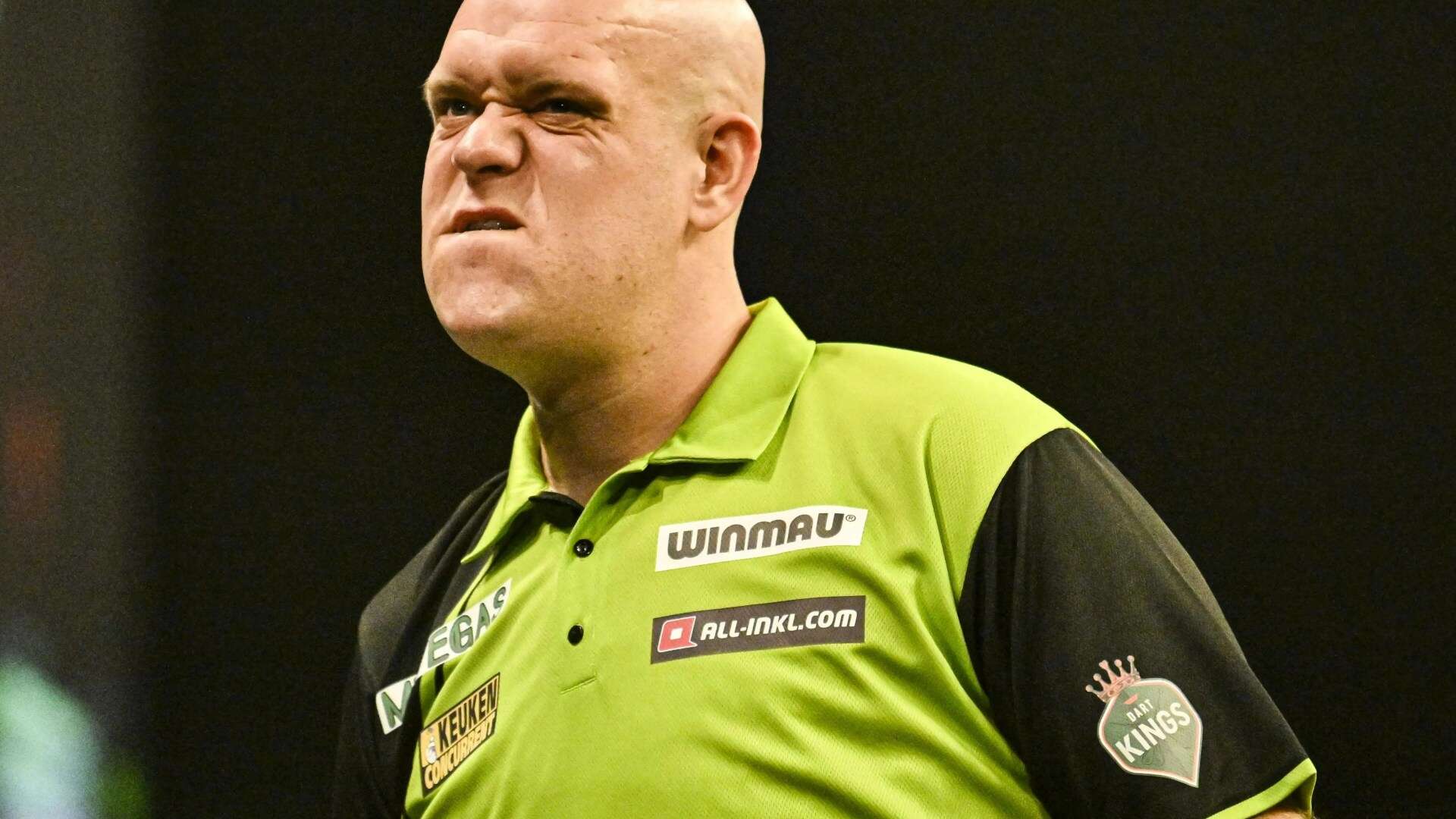 'We bullied him,' says darts star in superb story about him and Van Gerwen