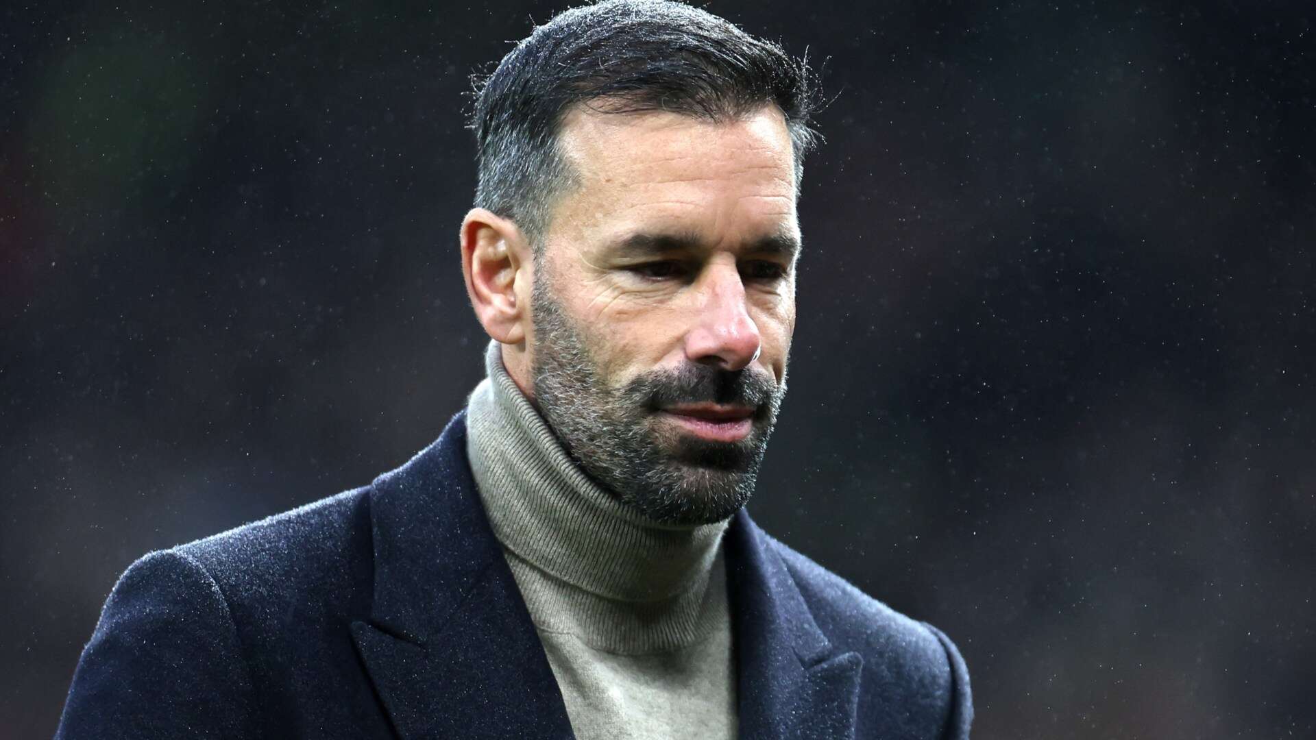 Van Nistelrooy could make instant managerial return after Man Utd axe