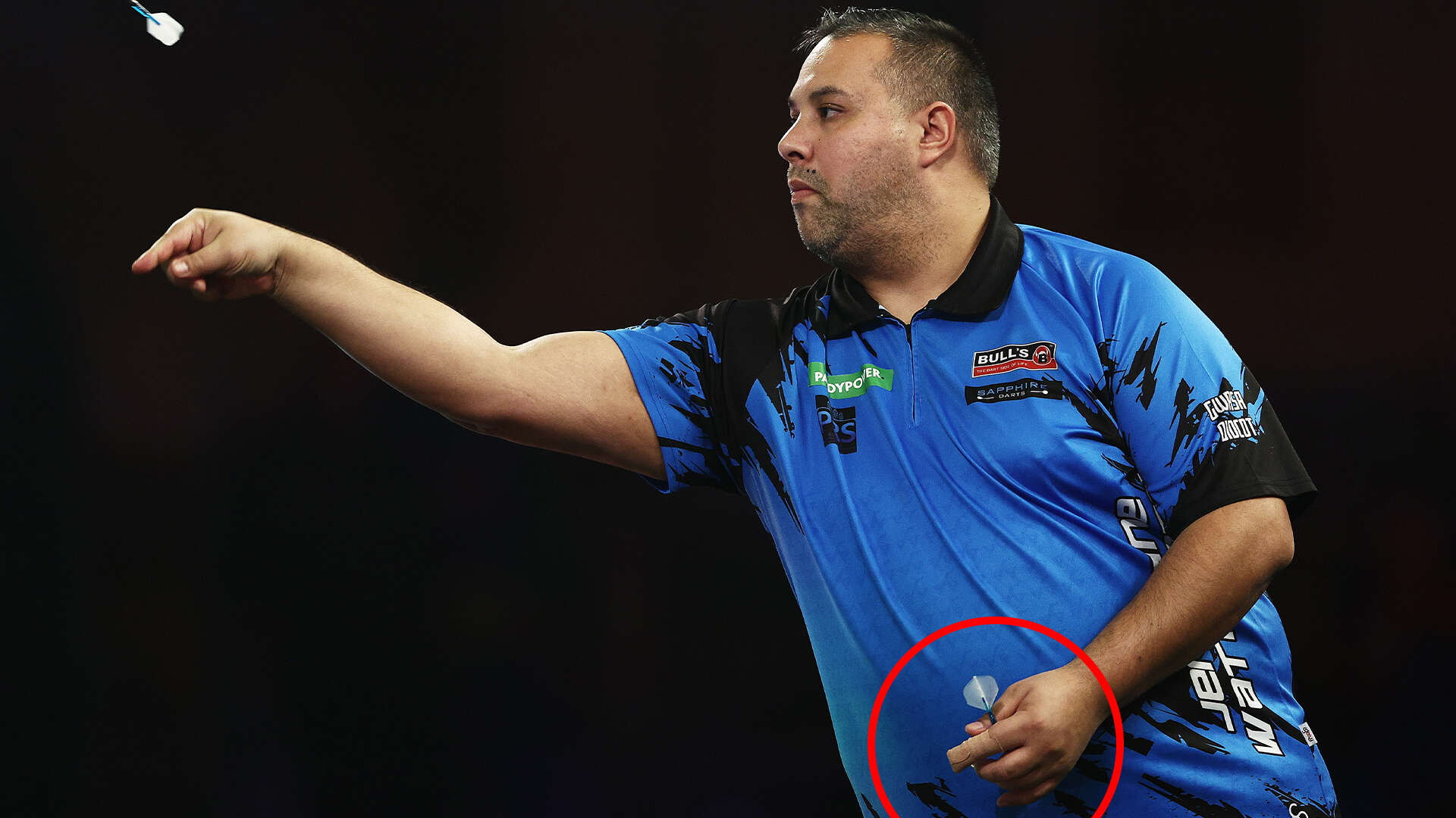 World Darts Championship star in Christmas day hospital dash after ham accident