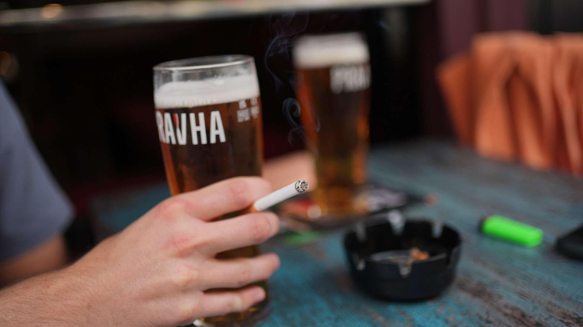 Pub garden smoking ban is NOT backed by majority of Brits, fresh poll reveals