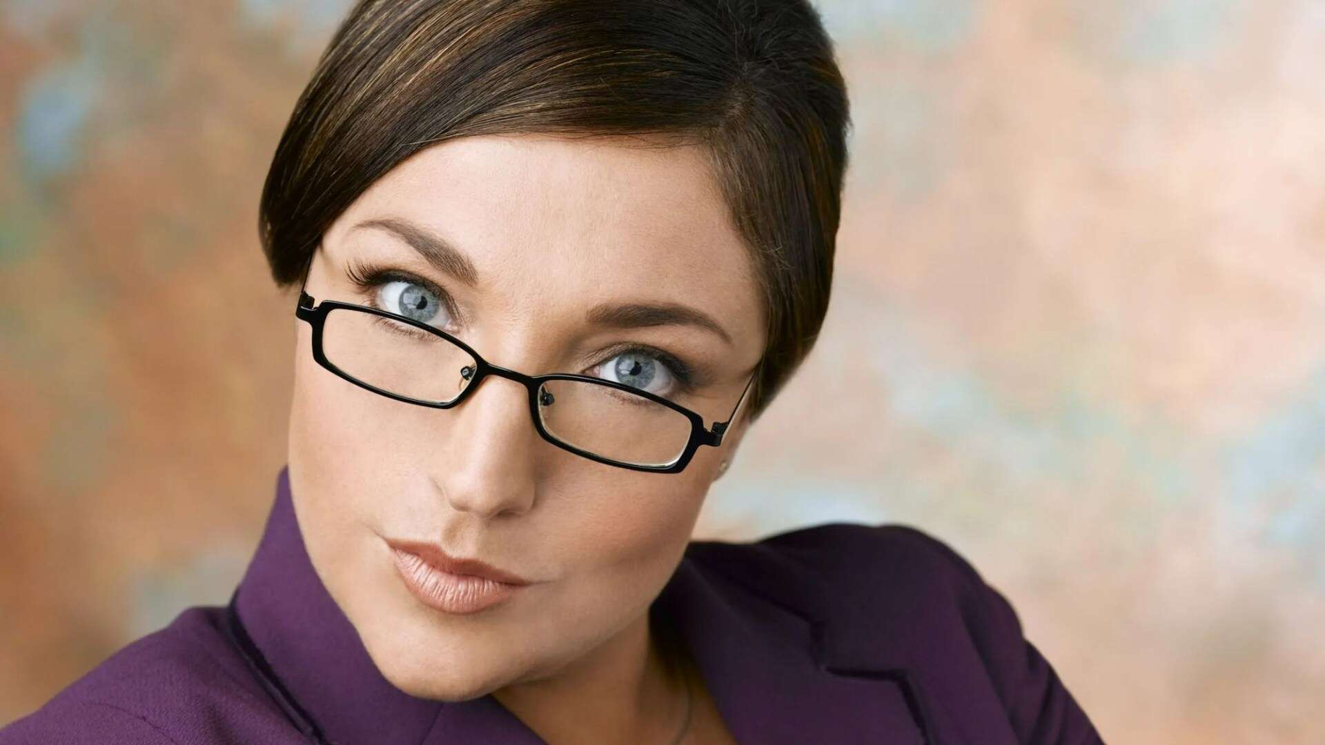 I was grabbed by the throat & pinned against wall, reveals Supernanny Jo Frost