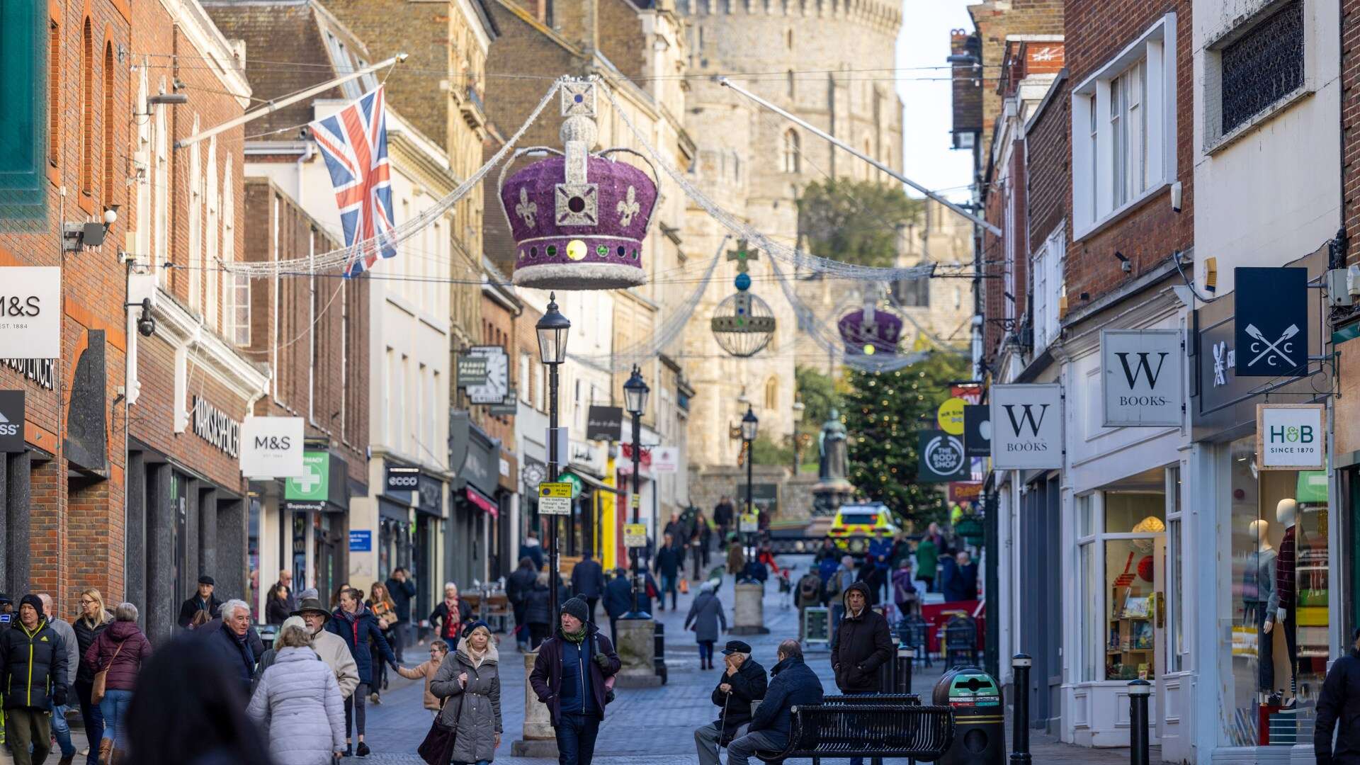 Iconic British high street chain forced to close ANOTHER store after 34 years