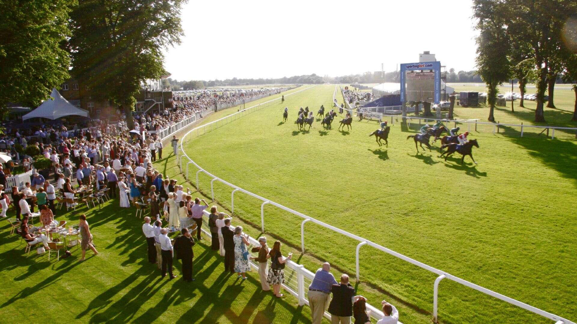 Jumps racing returns to iconic British racecourse for first time in 20 years