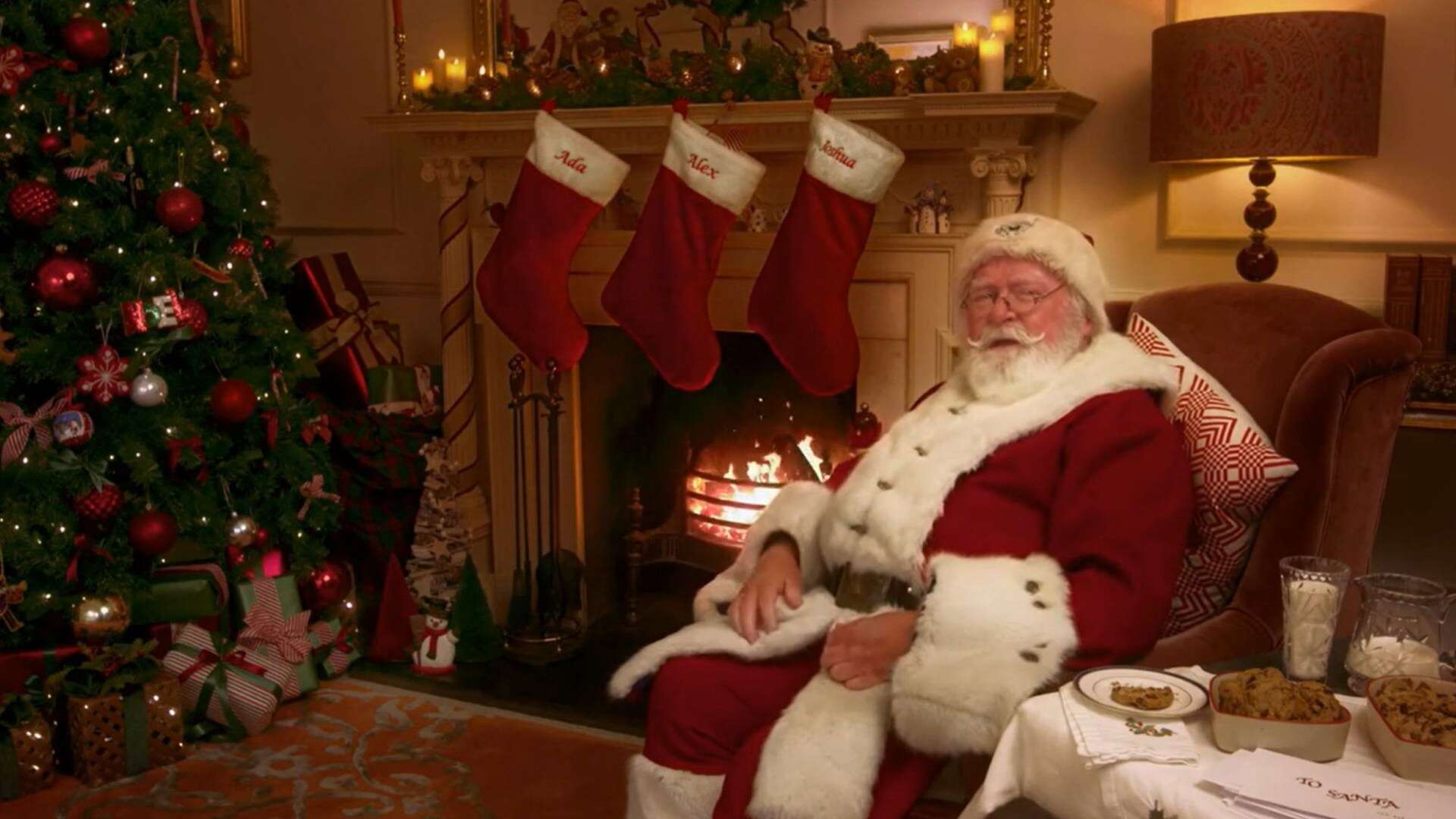 Santa is sending free personalised Xmas video messages to kids on the good list