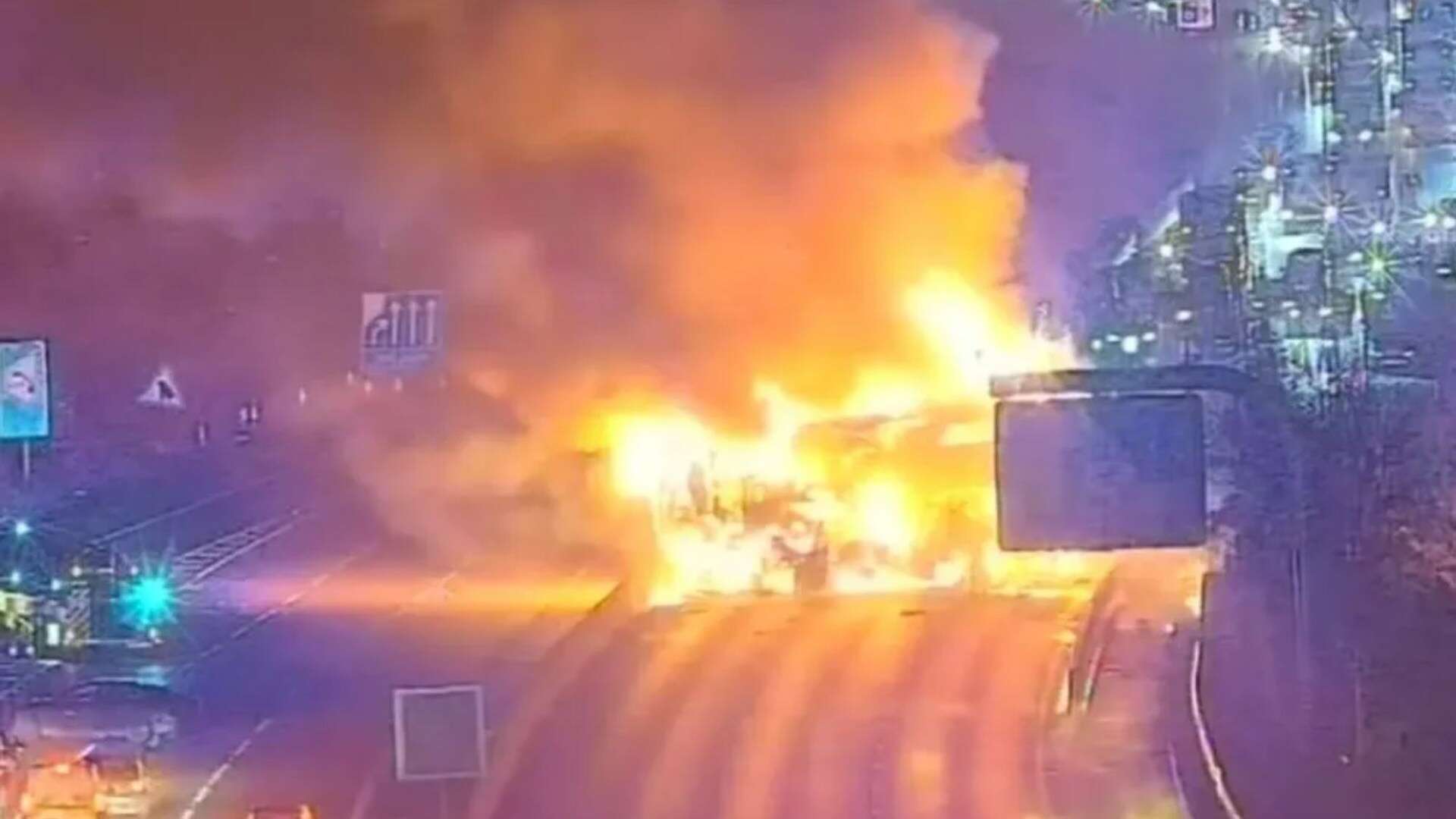 Chaos as M25 will remain closed during rush hour after enormous lorry fire