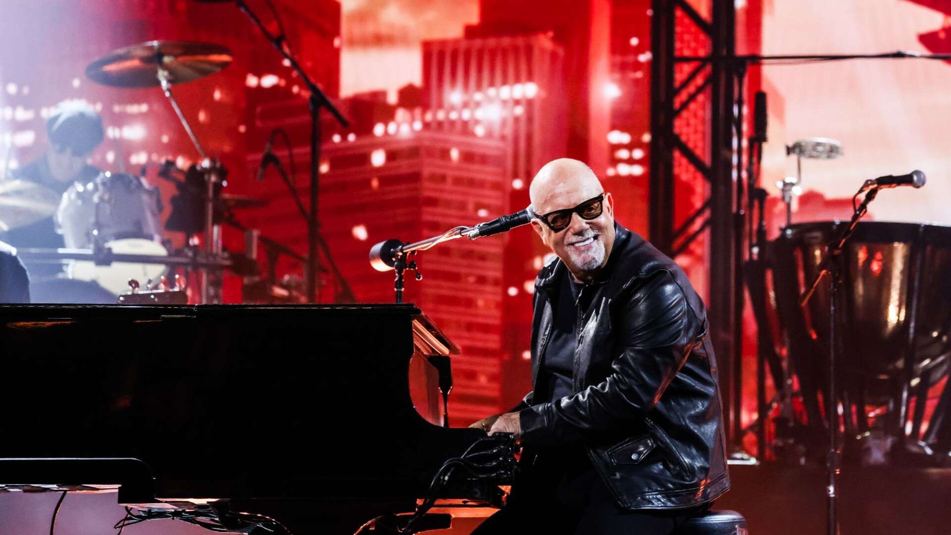 ‘Absolute joke!’ scream Billy Joel fans as they SLAM Ticketmaster over prices