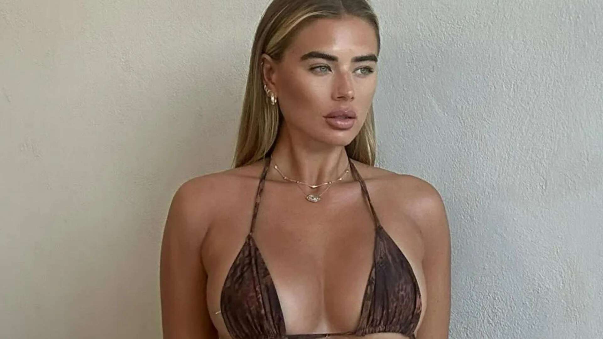 Love Island's Arabella Chi looks incredible in bikini after revealing new romance