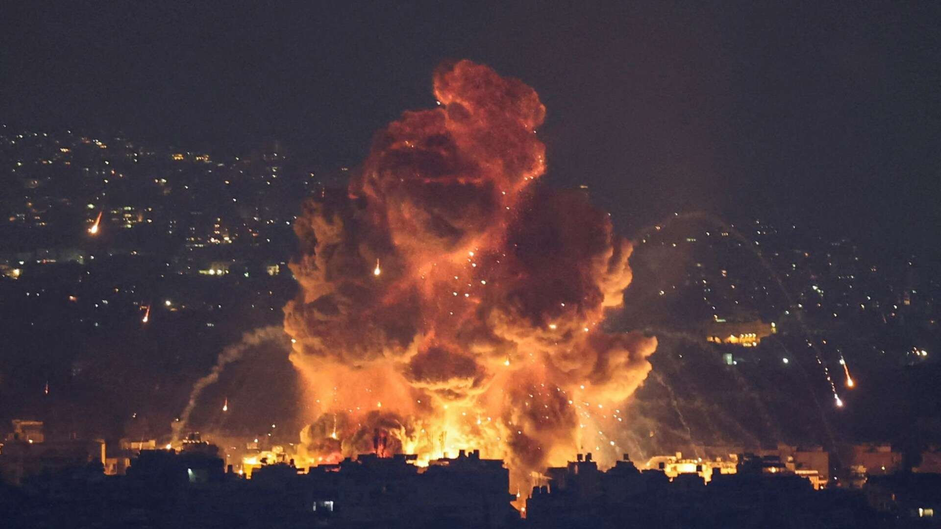 Watch as huge blasts erupt in Beirut from second night of airstrikes