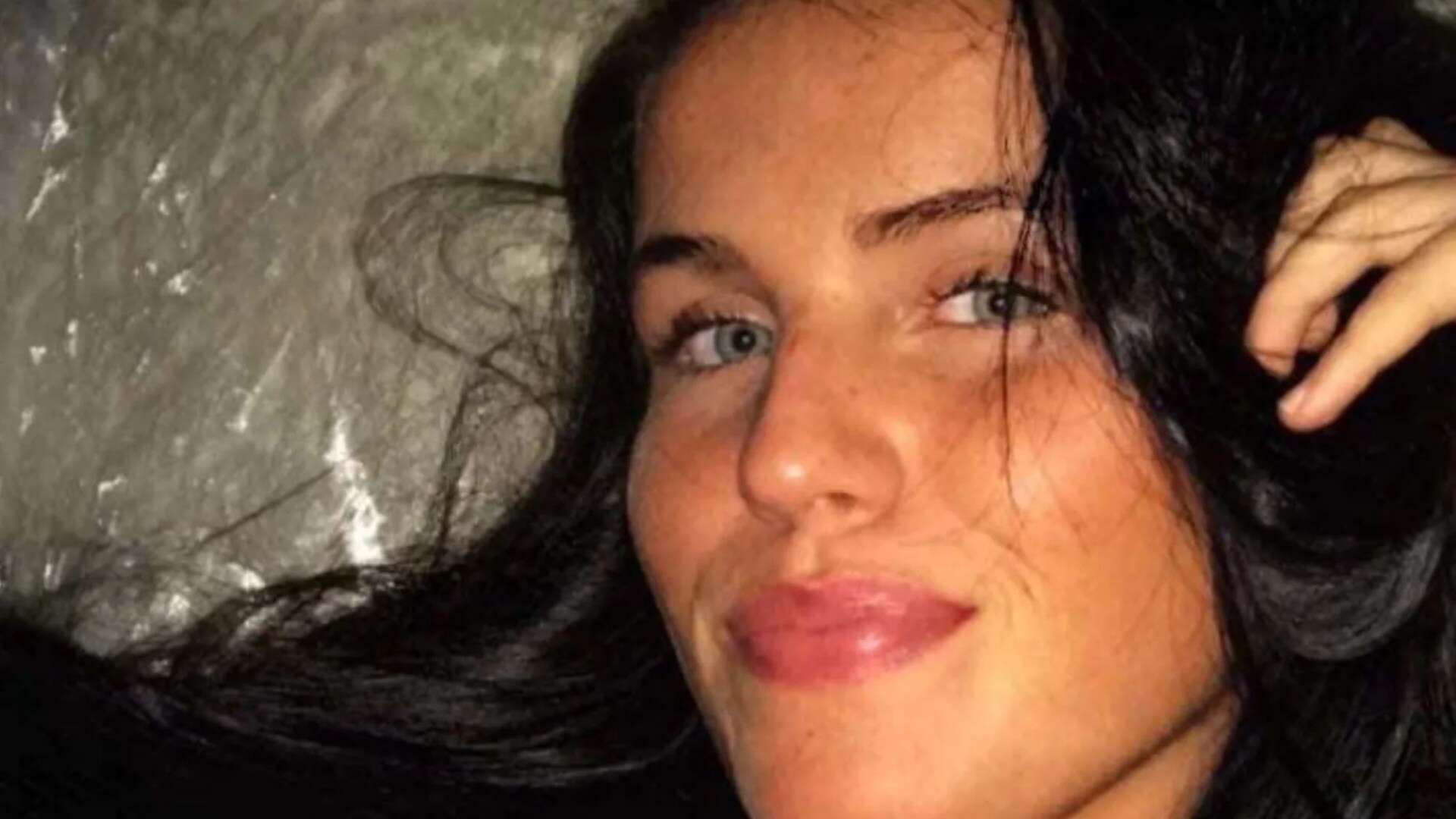 Murder probe as woman, 22, found dead in home after not being seen for 6 days