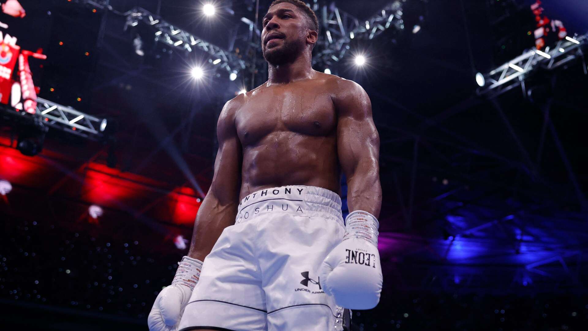 Hearn reveals potential big issue he'll have over Anthony Joshua's next fight