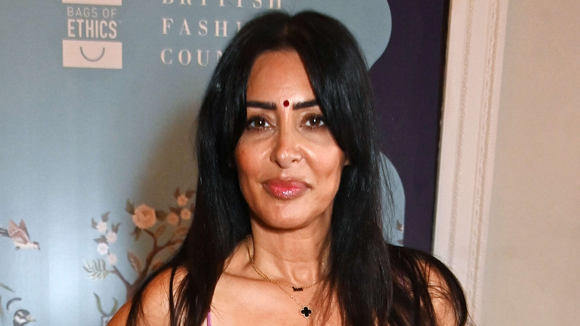 Ronnie O'Sullivan's on-off partner Laila Rouass stuns in floral dress at bash