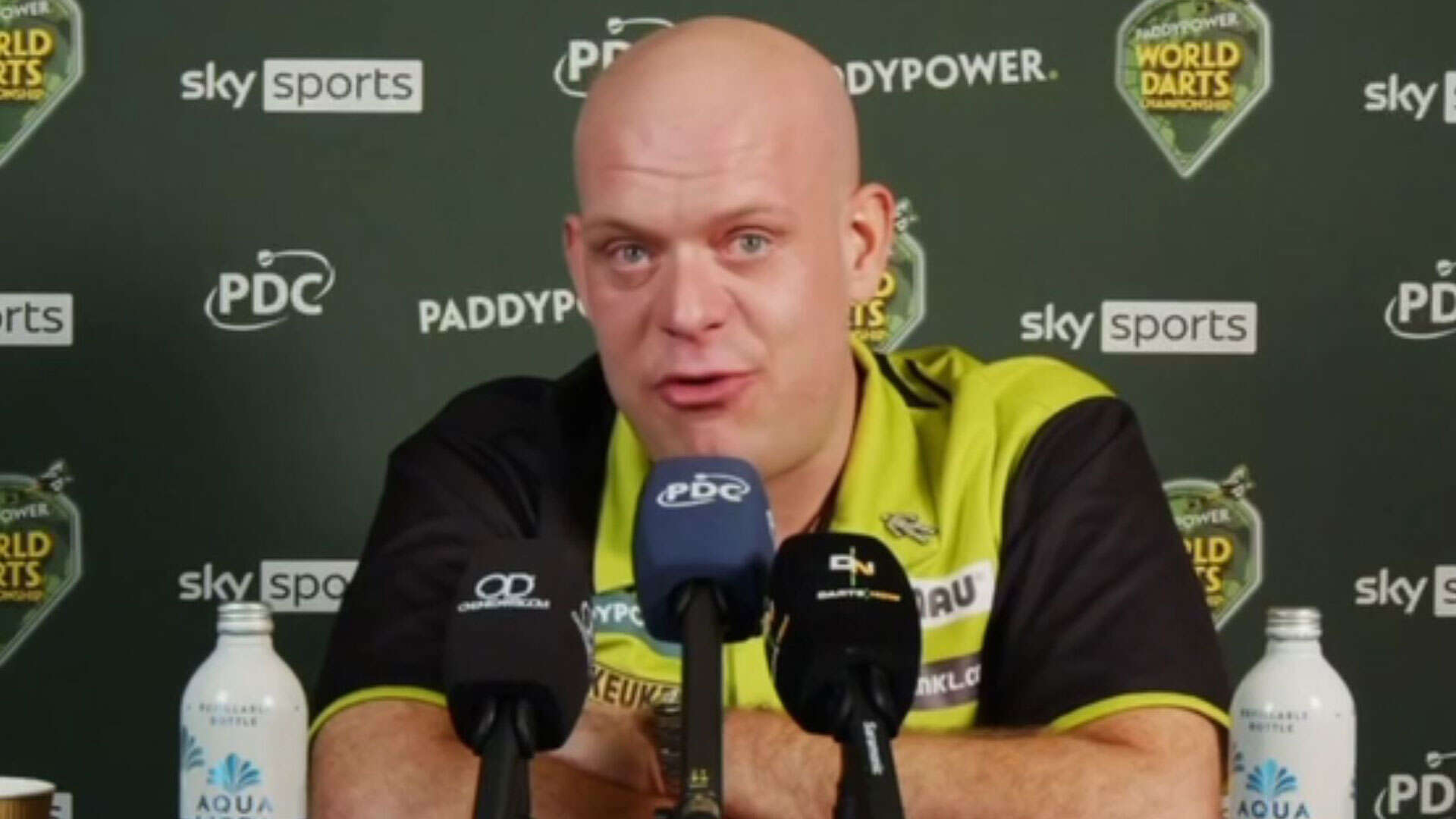 Van Gerwen pays tearful tribute to darts legend Wayne Mardle's wife Donna