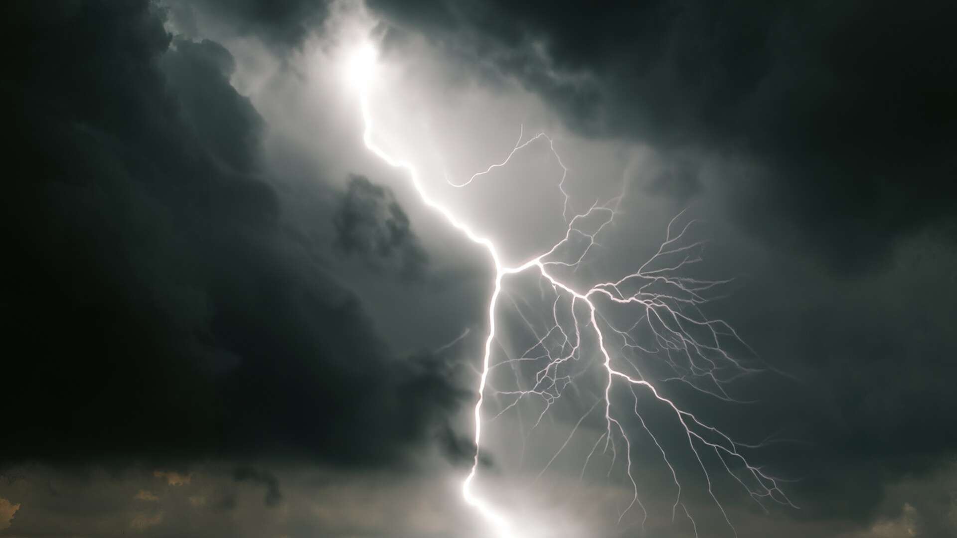 Map shows where storms are set to batter Britain TODAY in Met Office warning