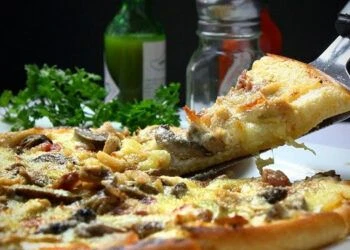 Quick and easy pizza dough – Enjoy the tastiest pizzas ever