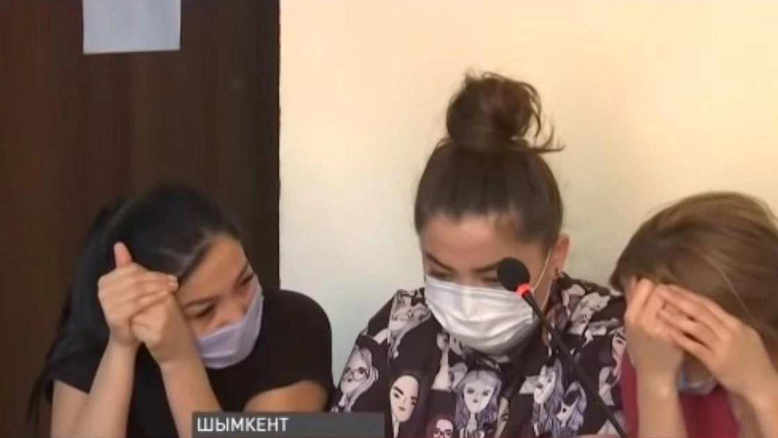 668 потерпевших, 125 млн тенге ущерба: лжеврачей осудили в Шымкенте