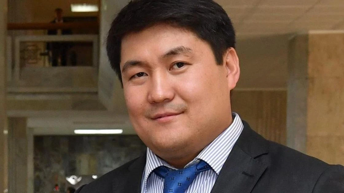 Асет Масабаев занял должность акима Медеуского района Алматы