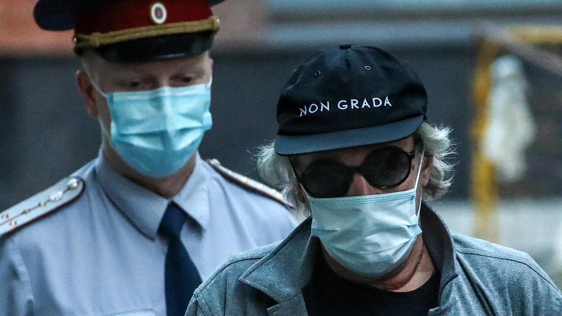 Заседание по делу Ефремова прервали из-за эвакуации в суде