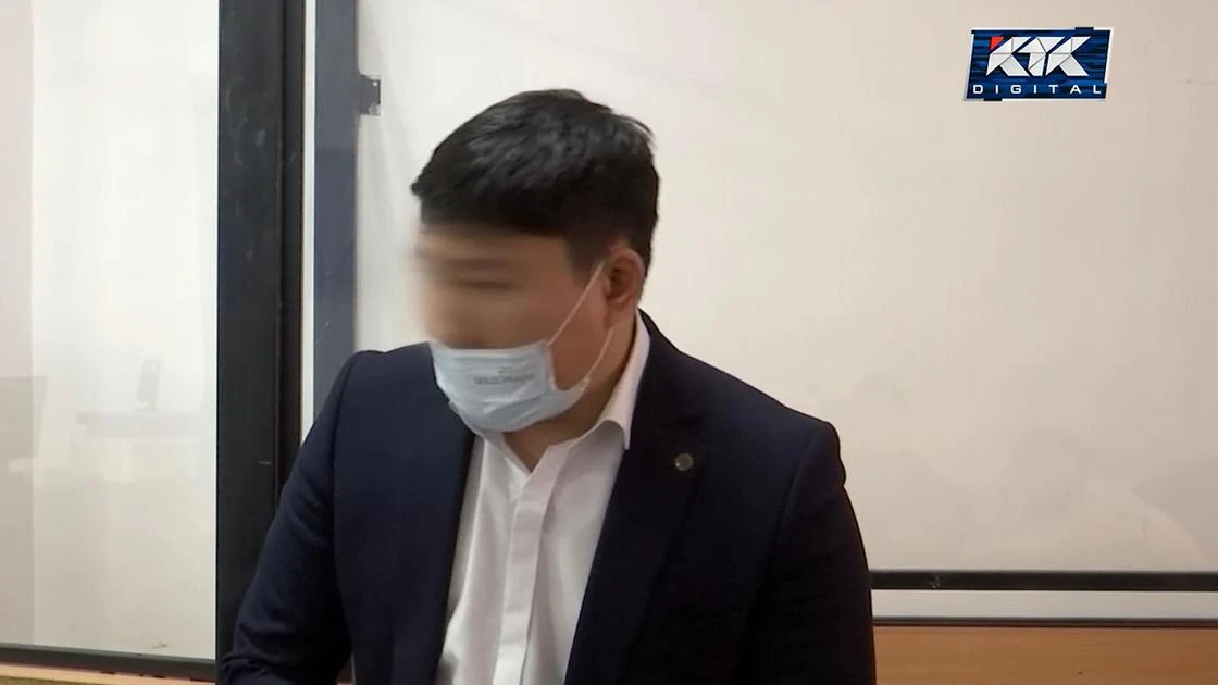 Убийство матери и сына в Актобе: раненая девочка три раза звонила спасателям, но ей не верили