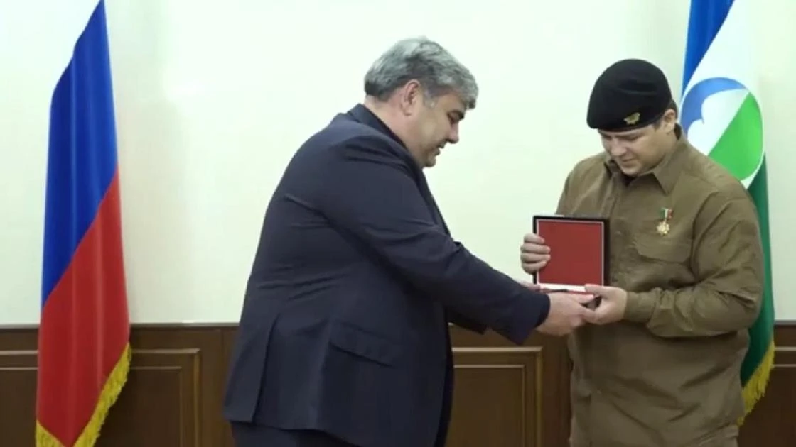 Сыну Кадырова вручили еще одну государственную награду