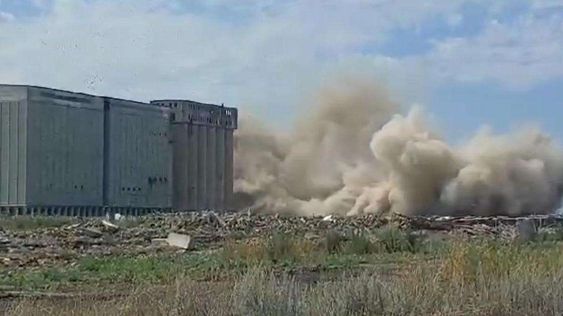 Элеватор взорвали в Костанайской области (видео)