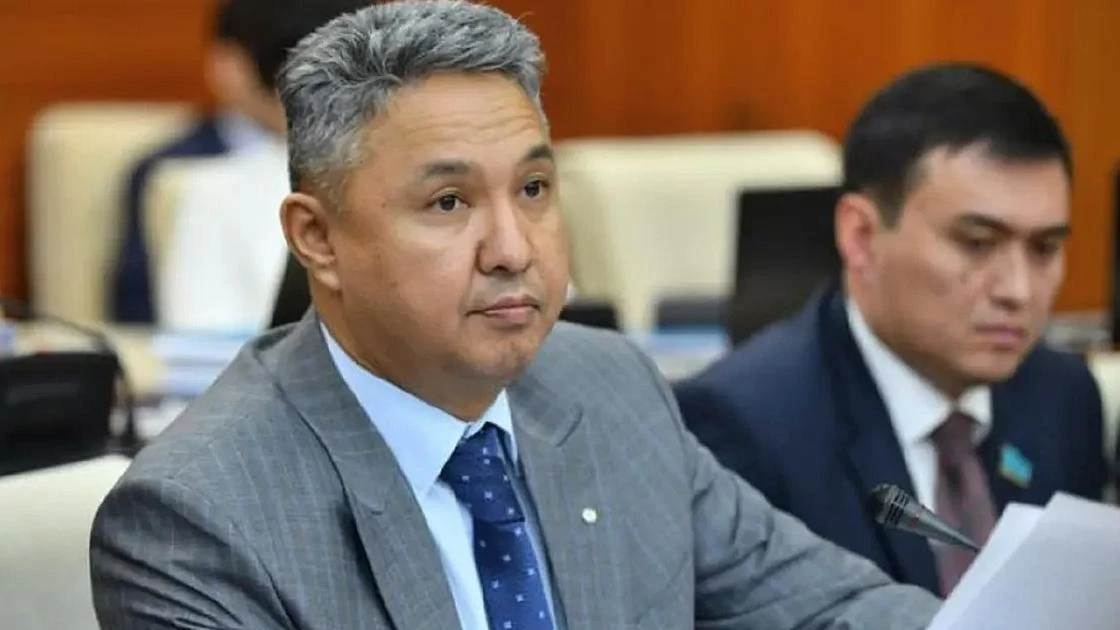 Перуашев разъяснил свои слова про долг 