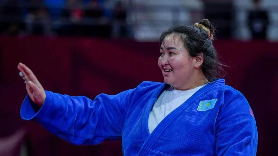 Казахстанскую дзюдоистку дисквалифицировали в схватке за медаль Grand Slam