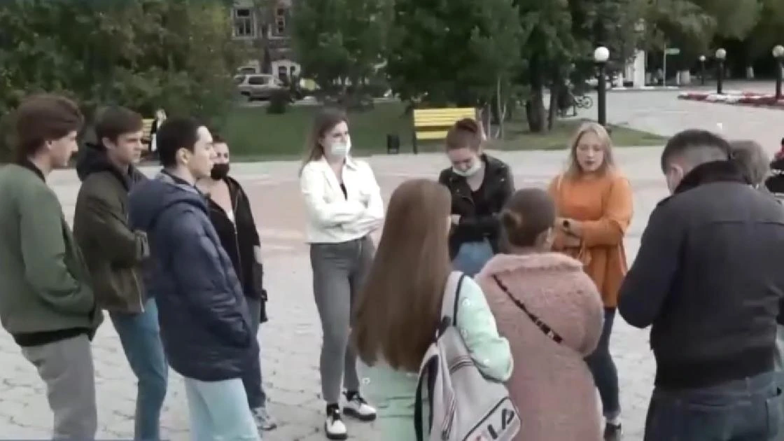 Казахстанские студенты просят открыть для них границы