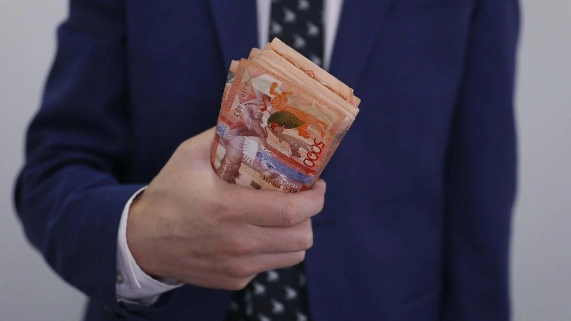 В какие страны казахстанцы чаще всего отправляют денежные переводы