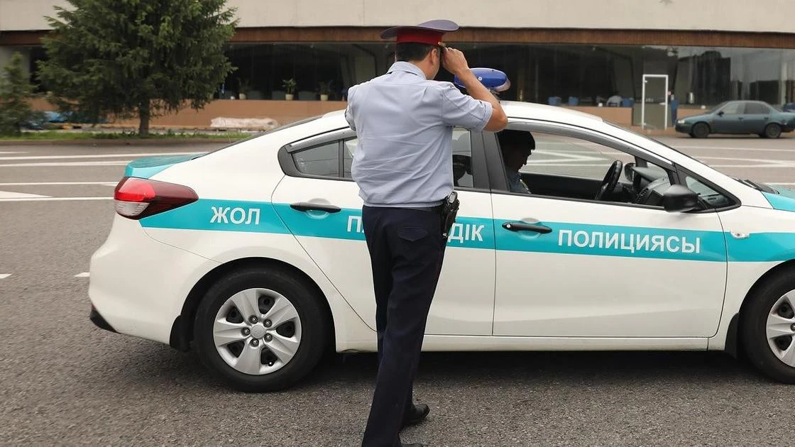 Борца с наркобизнесом подозревают в получении Lexus и Toyota на 94 миллиона тенге