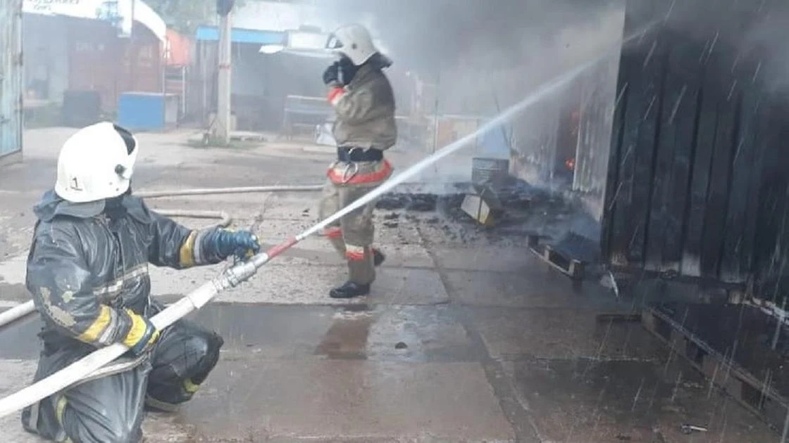 Пожар произошел в доме отдыха в Баянауле